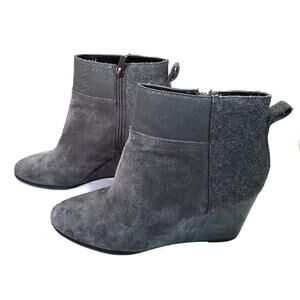 Tahari | Sutton Mixed Media Leather Suede Wedges